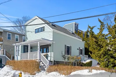 7 Cottage Street 1
