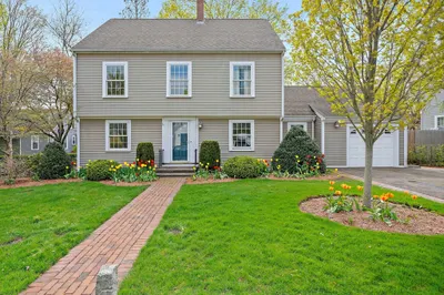 14 Russell Rd 1