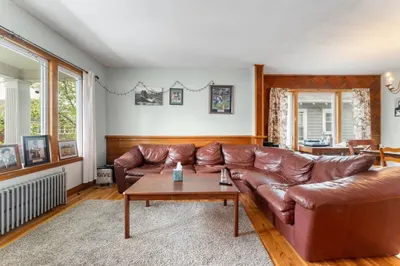 13-15 Carney St #13