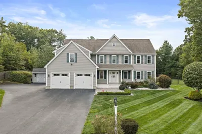 10 Split Rail Lane 1