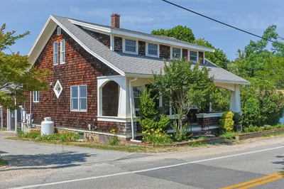 196 Bradford Street 1