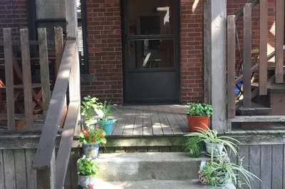10 Saxton Street #1