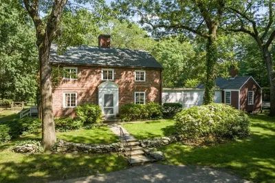 12 Meadowbrook Rd 1