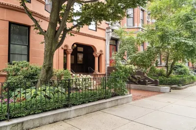 290 Commonwealth Ave #24