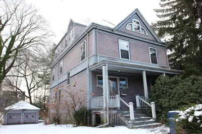 312 Lake Ave