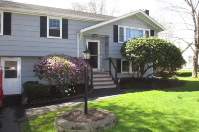 131 Wilbur St 1