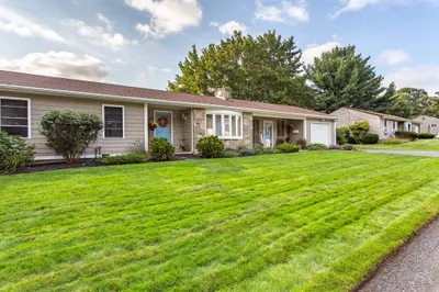 15 Brisbon Rd
