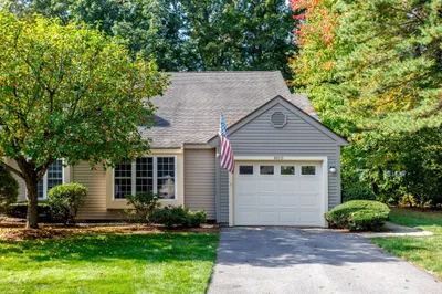 303 Ridgefield Circle #303D 1