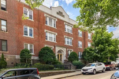 18 Park Vale Ave #4
