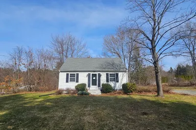 11 Wellfleet Dr 1