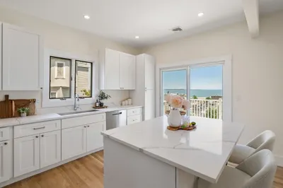 36a Florence Ave #2 1