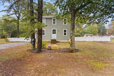 42 Stockade Path 1