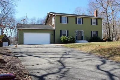 16 Billys Lane 1