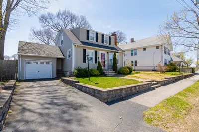 73 Pelican Rd