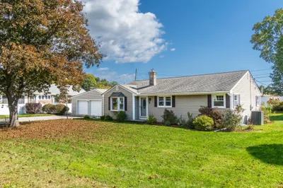 11 Hillview Rd 1