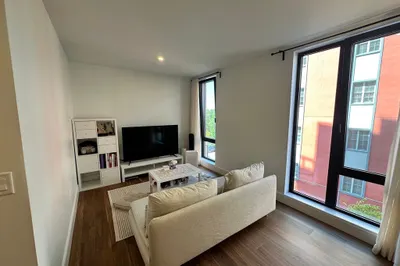 1515 Commonwealth Ave #207