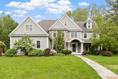 7 Spencer Circle