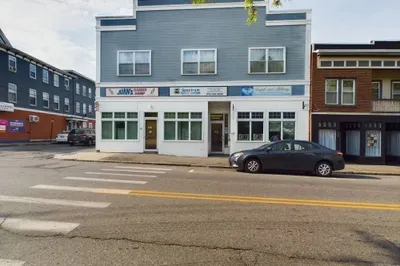 147 E Merrimack St 1