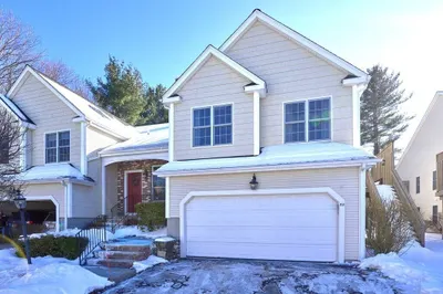 22 Northgate Court #22 1