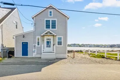 64 Lighthouse Rd