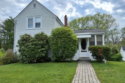 19 Clinton St