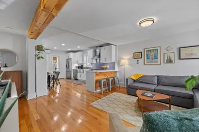 441 Frankfort St