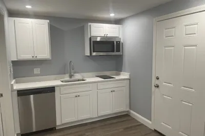 129 Pleasant Street #5