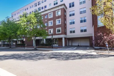 20 Webster St #603