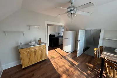 21 Davis Rd #3