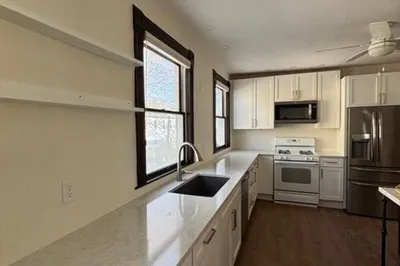 53 Barclay St #1 1