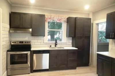 33 Warren St #1