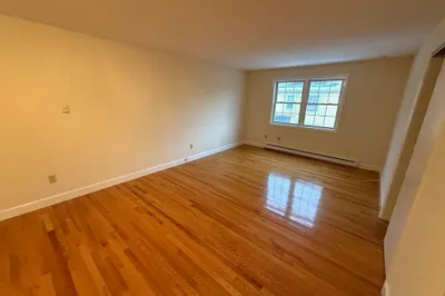 7 Cottage St #3