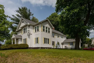 93 Burncoat St 1