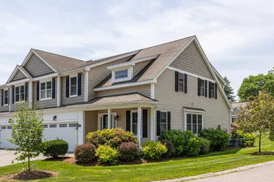 21 Meeting House Ln #21