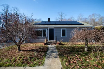 7 Diane Street