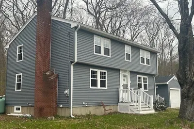2 Howard Street