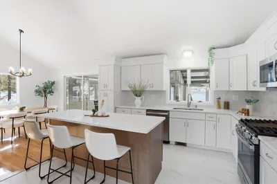 25 Glenridge Drive 1