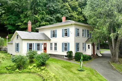 19 S Maple St 1
