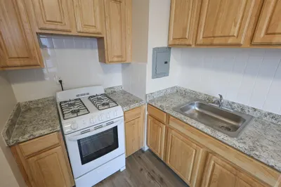 15 Delle Avenue #1