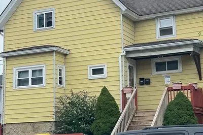 108 Bogle St 1
