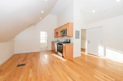 8 Orchard St #5