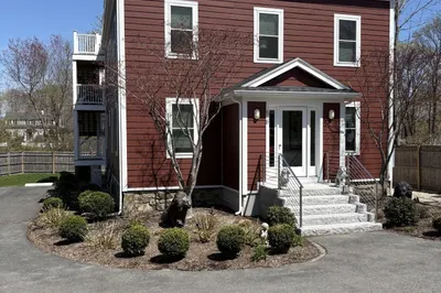 56 Spring St #3 1