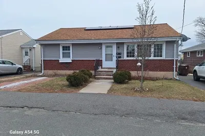49 Derby Rd #1