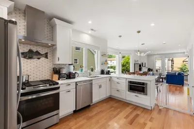 27 Hancock St #2 1