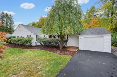 486 Belknap Rd 1