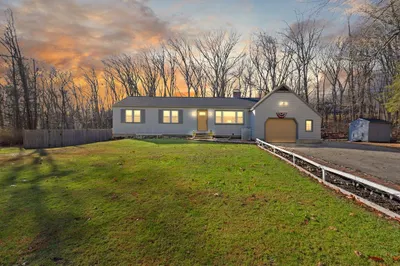55 Thomas Dr