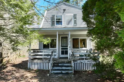 63 Camp Rd 1