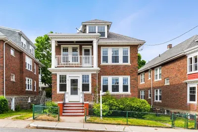 5-7 Rosselerin Road 1