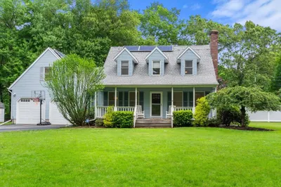 151 Davis St