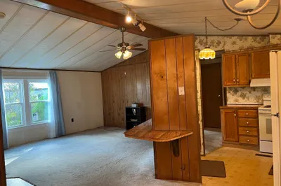 8 Jefferson Way 1